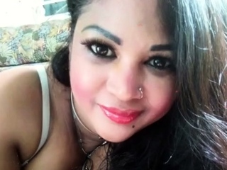 I wait for you alone and hot on my cam 050522