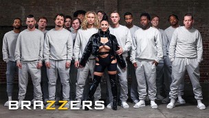 Brazzers – Angela White Talks Real Dirty And Sucks Dicks Before Getting A Massive Bukkake