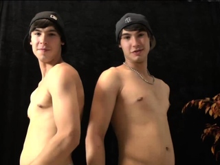 Exclusive Casting 18 Cute Twins Aston Twins